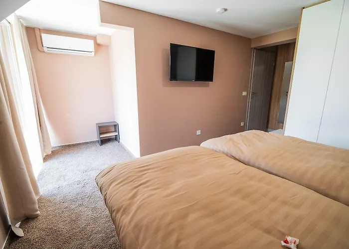 Gostinjska kuća Mars 3*