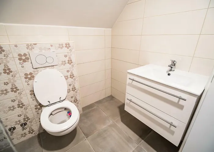 Mars Gostinjska kuća Ig