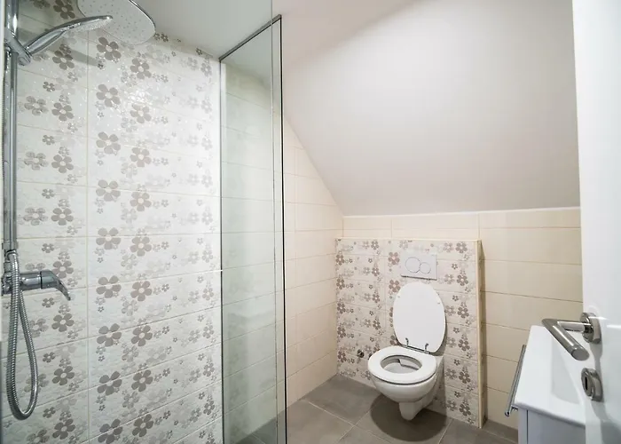 Mars Gostinjska kuća Ig